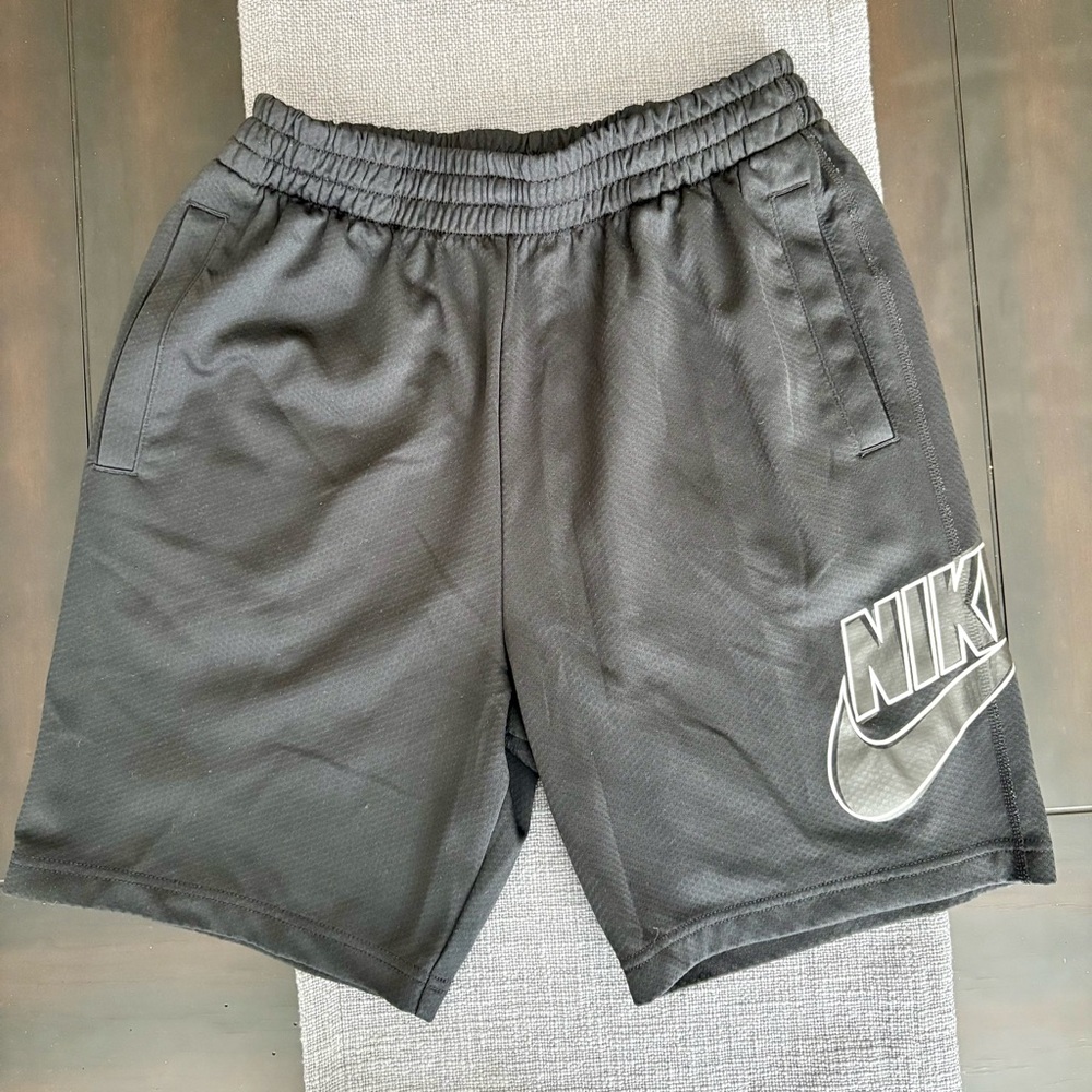 Nike Men's Charcoal Athletic Shorts